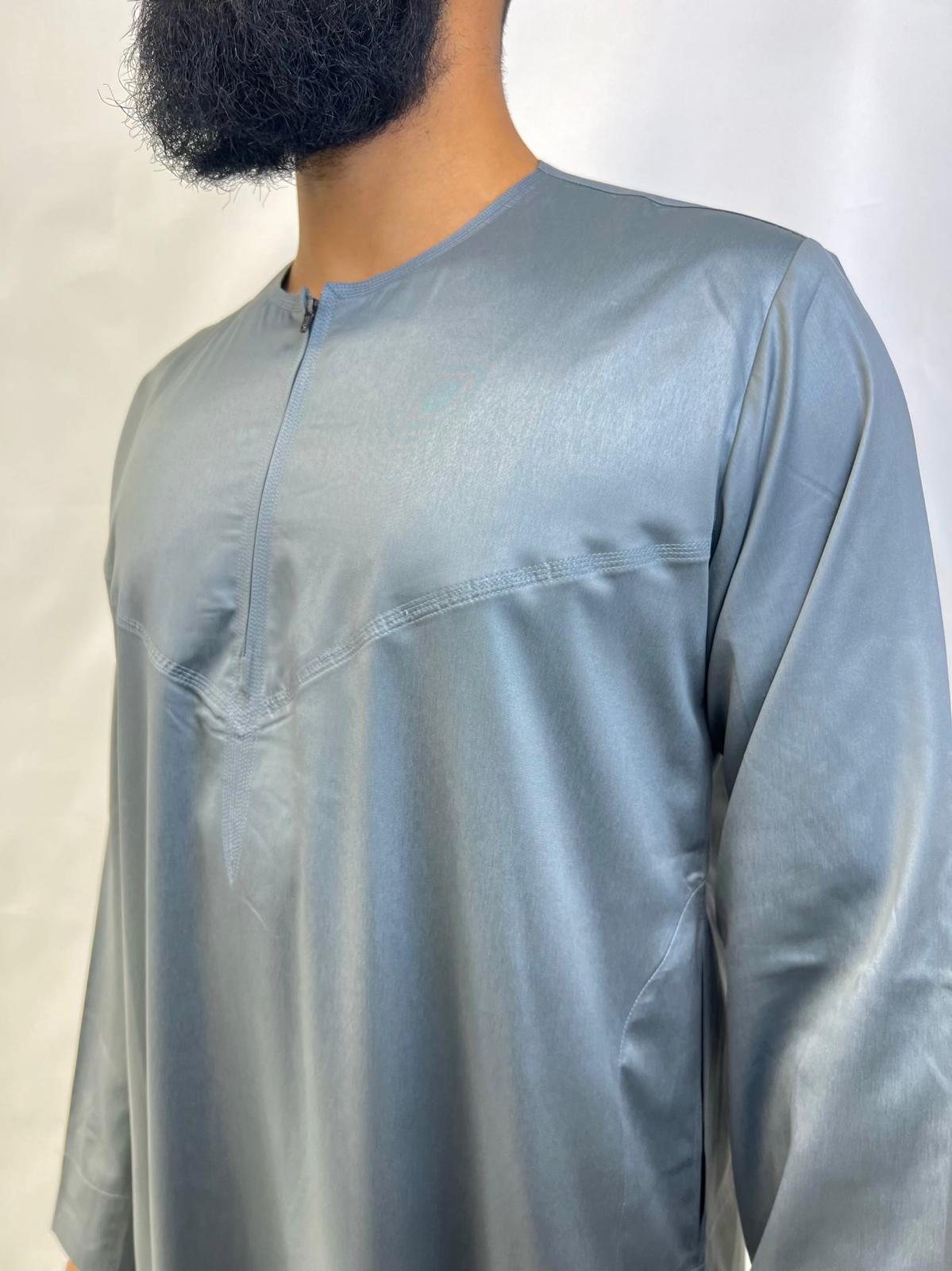 Silver/grey Omani thobe